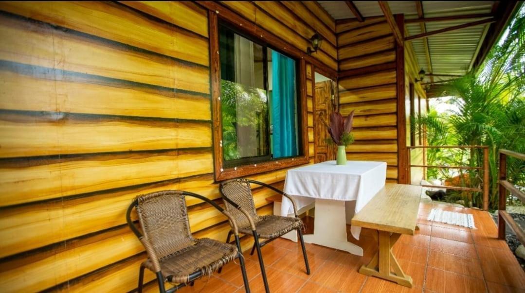 Cabanas Rio Escondido En Ла Фортуна Экстерьер фото
