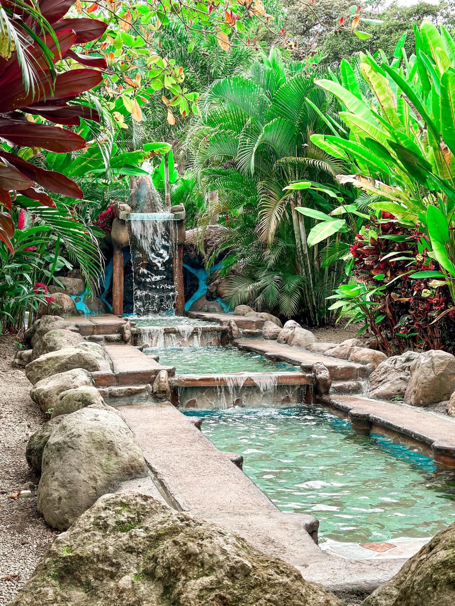 Cabanas Rio Escondido En Ла Фортуна Экстерьер фото